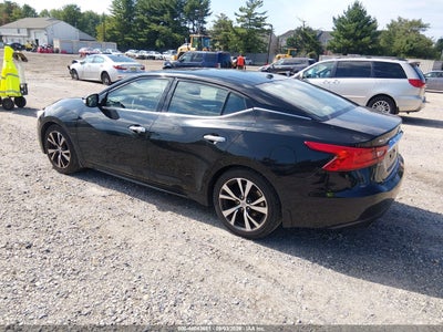 NISSAN MAXIMA