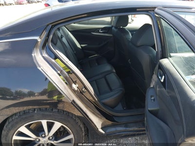 NISSAN MAXIMA