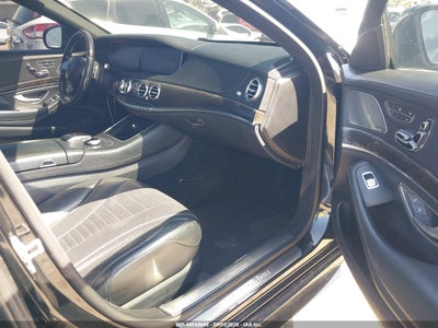 MERCEDES-BENZ S 550