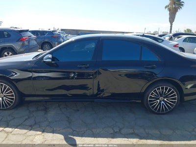 MERCEDES-BENZ S 550