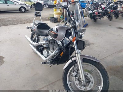 2000 Honda Vt1100