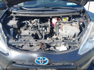 TOYOTA PRIUS C