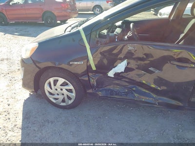 TOYOTA PRIUS C