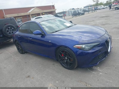 2022 Alfa Romeo Giulia