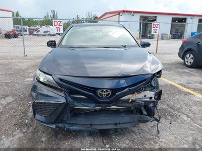 TOYOTA CAMRY