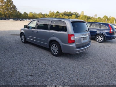 CHRYSLER TOWN & COUNTRY