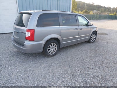 CHRYSLER TOWN & COUNTRY