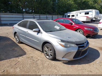 2016 TOYOTA CAMRY SE