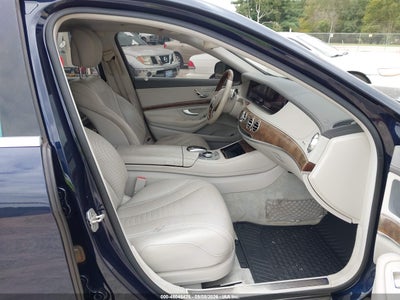 MERCEDES-BENZ S 550