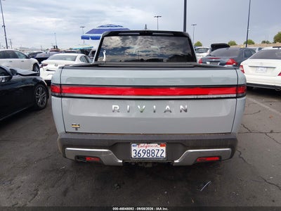 RIVIAN R1T