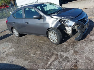 NISSAN VERSA