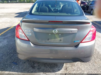 NISSAN VERSA