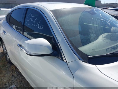 INFINITI Q70