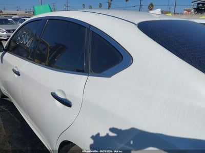 INFINITI Q70