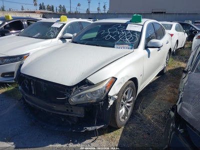 INFINITI Q70