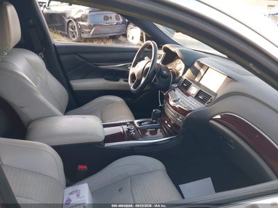 INFINITI Q70