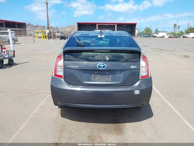 2014 TOYOTA PRIUS 16