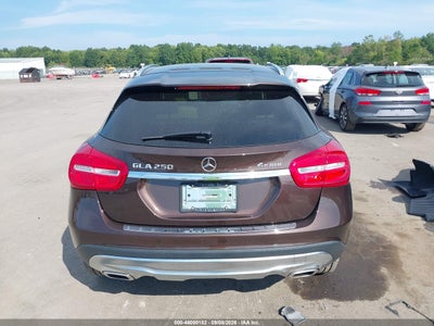 MERCEDES-BENZ GLA 250