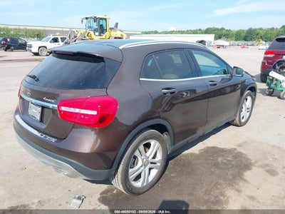 MERCEDES-BENZ GLA 250