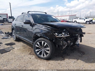 2022 Volkswagen Atlas Cross Sport 3.6L V6 SEL Premium R-Line