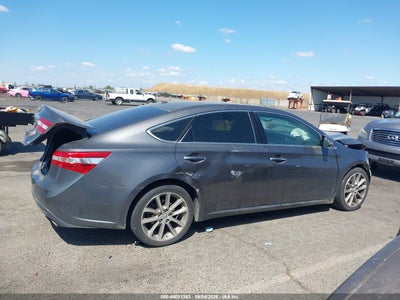 TOYOTA AVALON