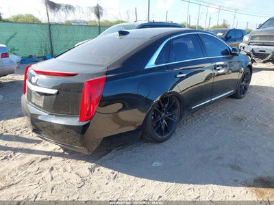 CADILLAC XTS