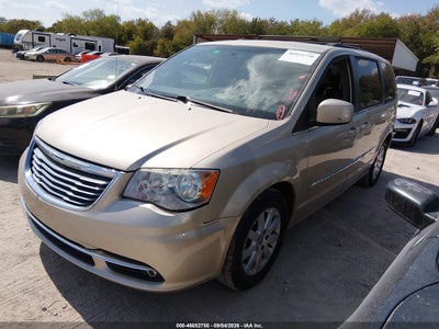 CHRYSLER TOWN & COUNTRY