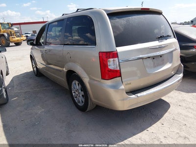CHRYSLER TOWN & COUNTRY
