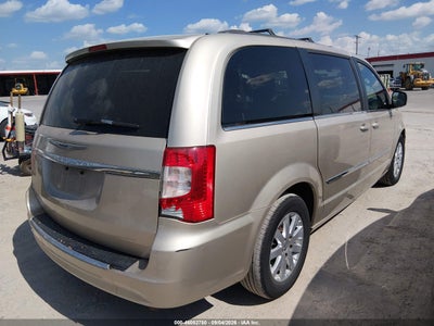 CHRYSLER TOWN & COUNTRY