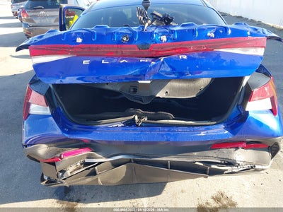 HYUNDAI ELANTRA