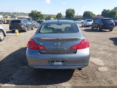 INFINITI Q40