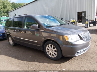 2015 Chrysler Town & Country Touring