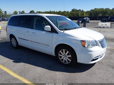 2016 Chrysler Town & Country