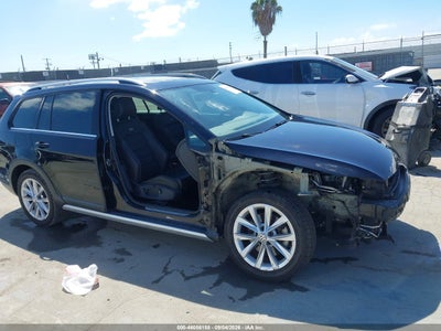 VOLKSWAGEN GOLF ALLTRACK