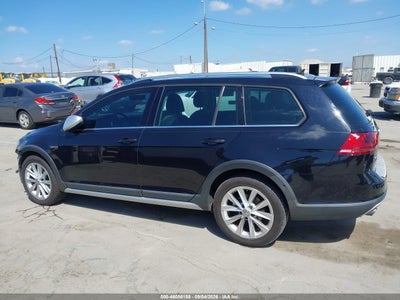 VOLKSWAGEN GOLF ALLTRACK