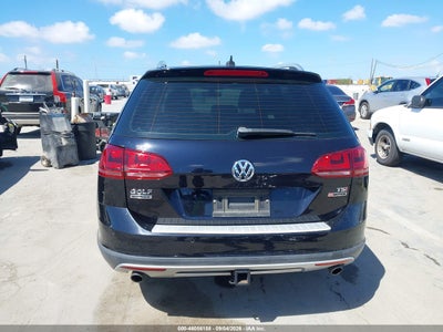 VOLKSWAGEN GOLF ALLTRACK