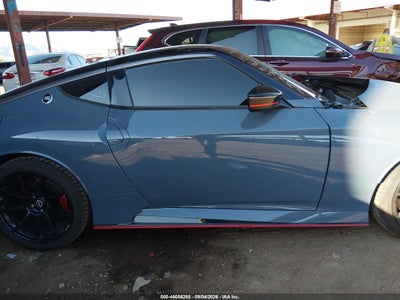 NISSAN Z
