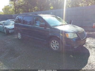 2008 Chrysler Town & Country