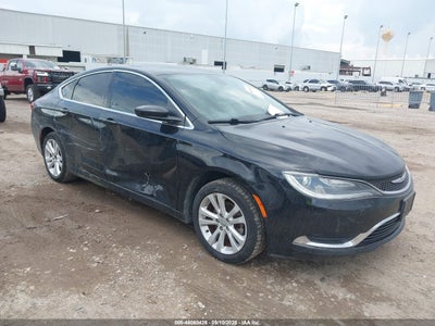 2016 Chrysler 200 Limited