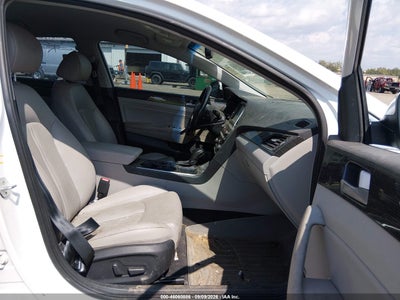 HYUNDAI SONATA PLUG-IN HYBRID