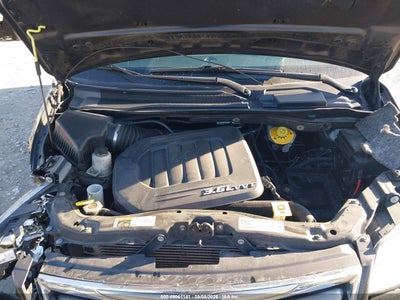 CHRYSLER TOWN & COUNTRY