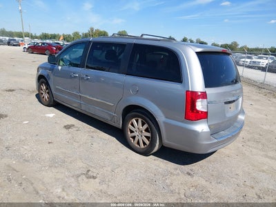 CHRYSLER TOWN & COUNTRY