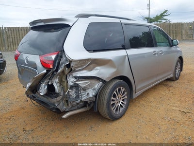 TOYOTA SIENNA