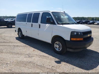 2022 Chevrolet Express Passenger