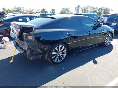 NISSAN MAXIMA
