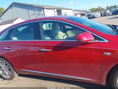 CADILLAC XTS