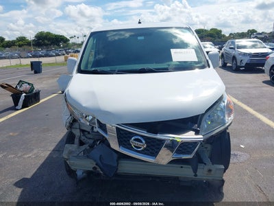 NISSAN NV200