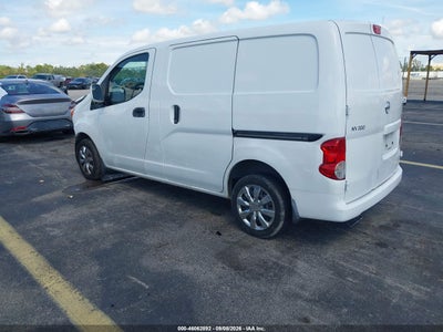 NISSAN NV200