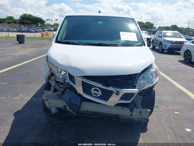 NISSAN NV200