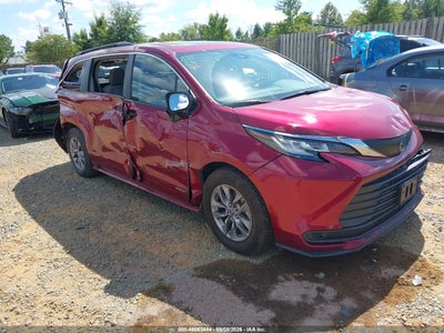 TOYOTA SIENNA